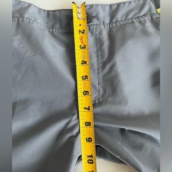 Decathlon Grey Outdoor Explorer Quick Dry Shorts Boys Age 10-11 Hiking - Picture 9 of 10